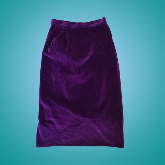 Vintage Dresses & Skirts - 🔥SOLD🔥Vintage High Waist Velvet Pencil Skirt